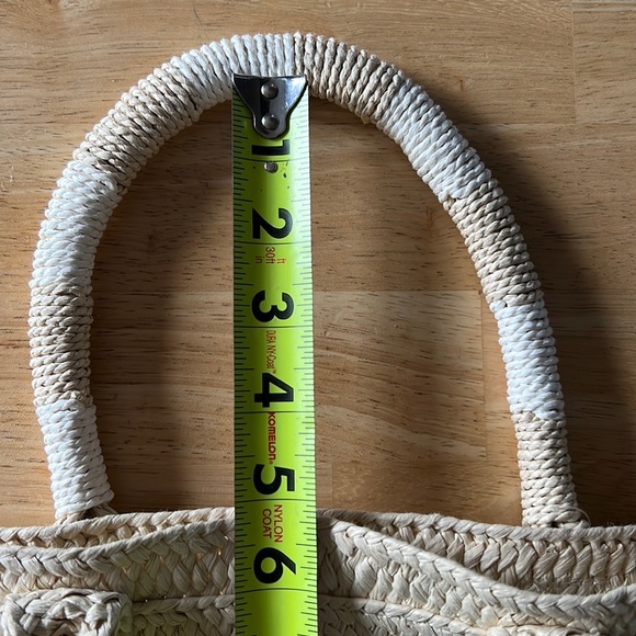 Altru Straw Tote - Picture 12 of 12